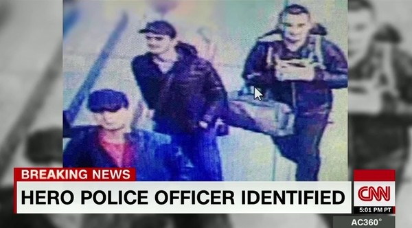 ▲ 지난 6월 28일(현지시간) 터키 이스탄불 아타튀르크 국제공항에서 자폭테러를 일으킨 범인으로 추정되는 남성 3명의 CCTV 영상 이미지.ⓒ美CNN 중계영상 캡쳐