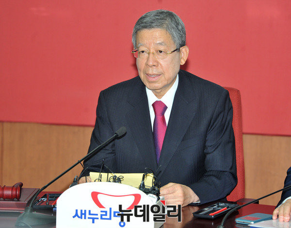 ▲ 새누리당 김희옥 비상대책위원장. ⓒ뉴데일리 이종현 기자