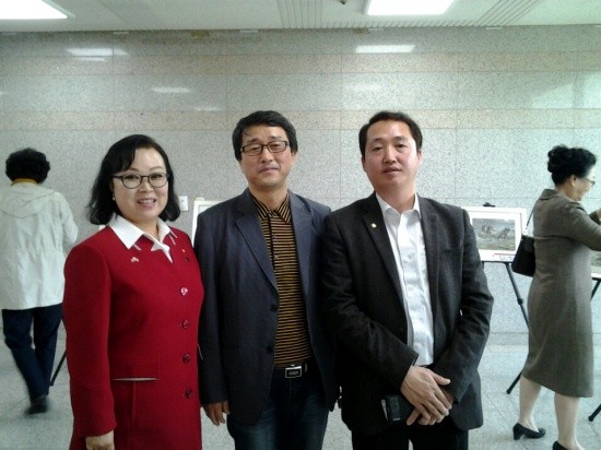 ▲ UN주재 북한대사가 가장 무서워하는 마영애 미주탈북자선교회 회장이고 유럽의 북한외교관들이 제일 싫어하는 김주일 국제탈북민연대 대표입니다. 이분들은 해외에서 북한인권운동을 하는 용감한 탈북민들이죠. 지난 4월 국회에서 있은 ‘제13회 북한자유주간 개막식’에 참석한 마영애 회장과 김주일 대표입니다.   ⓒ 림일 탈북작가