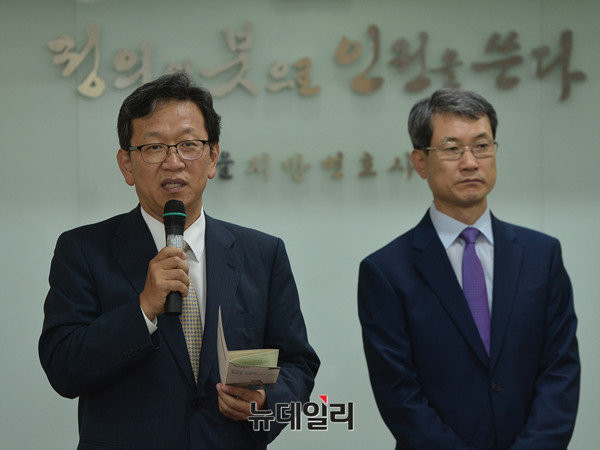 ▲ 한변의 공동센터장인 석동현(왼쪽)변호사와 이상철(오른쪽) 변호사. ⓒ뉴데일리 정상윤 기자
