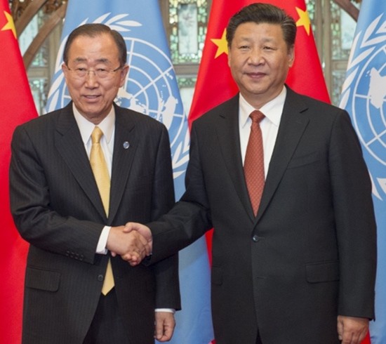 ▲ 7일 반기문 유엔 사무총장이 시진핑 中공산당 총서기와 만나 회담을 가졌다. 이 자리서 시진핑 총서기는 반기문 총장이 세계평화 유지 및 국제사회의 지속가능한 발전을 위해 노력했다고 평가했다.ⓒUN