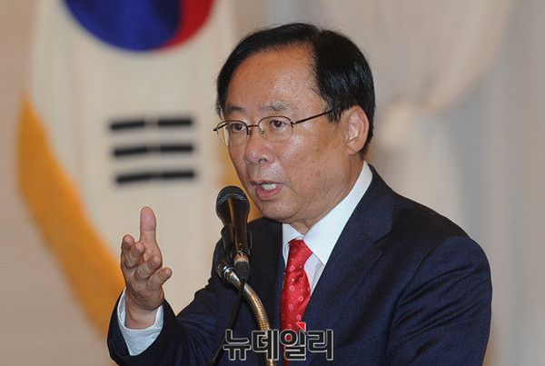 ▲ 새누리당 이주영 의원이 11일 오후 중소기업중앙회관에서 열린 새누리당 원외당협위원장협의회 전체회의에 참석해 지구당 부활을 약속하고 있다. ⓒ뉴데일리 정재훈 기자