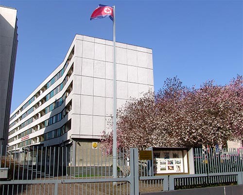 ▲ 독일 베를린에 있는 북한대사관의 모습. 북한은 이 건물에서 임대 수익도 올리고 있다고 한다. ⓒ위키피디아 공개사진.