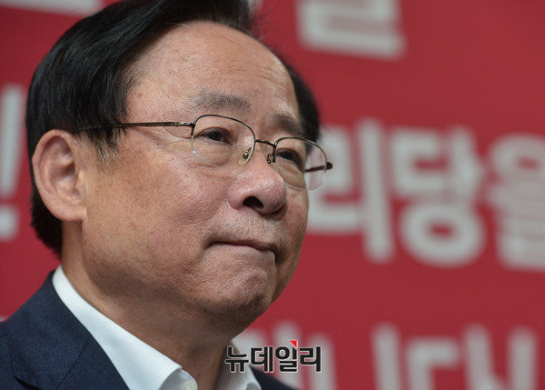 ▲ 새누리당 이주영 의원이 17일 오후 서울 여의도 캠프사무소에서 본지 취재진을 만나 단독 인터뷰를 진행하고 있다. ⓒ뉴데일리 정상윤 기자