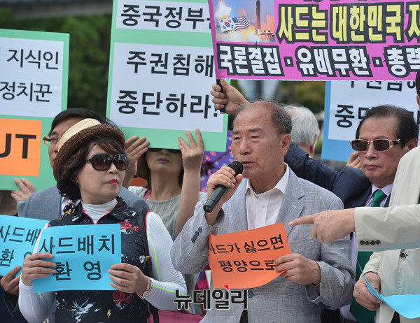 ▲ 대한민국수호천주교모임 이계성 공동대표 ⓒ 뉴데일리 정상윤