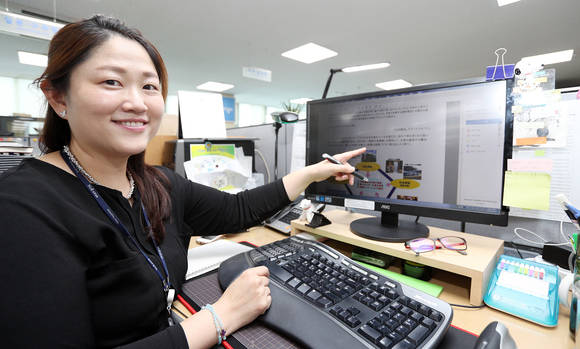 ▲ ‘따뜻한 투자유치 상담’으로 일본 기업의 마음을 움직인 경기도 투자유치과 유진 주무관. ⓒ 사진 경기도