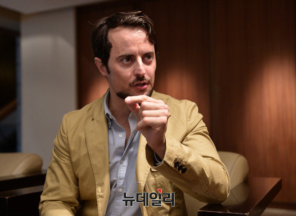 ▲ 토르 할보르센 HRF 대표는 그의 고국 베네수엘라에서 겪은 가족사를 휴머니즘의 문제로 승화시켰다. ⓒ정상윤 뉴데일리 기자