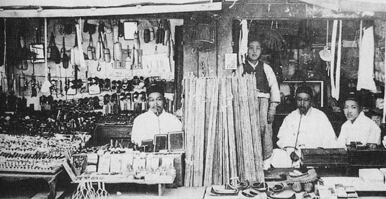 ▲ 서양인이 찍은 종로의 점포.(자료사진)