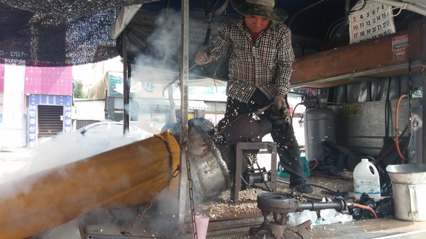 ▲ 재현되는 뻥튀기 장면.ⓒ충남도