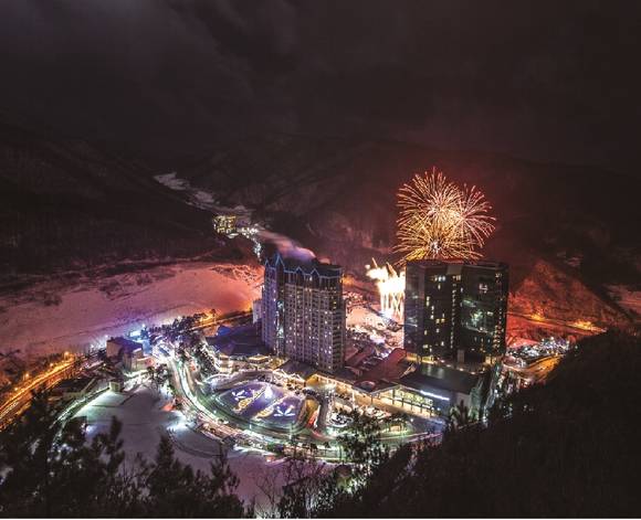 ▲ 야간 불꽃쇼ⓒ강원랜드