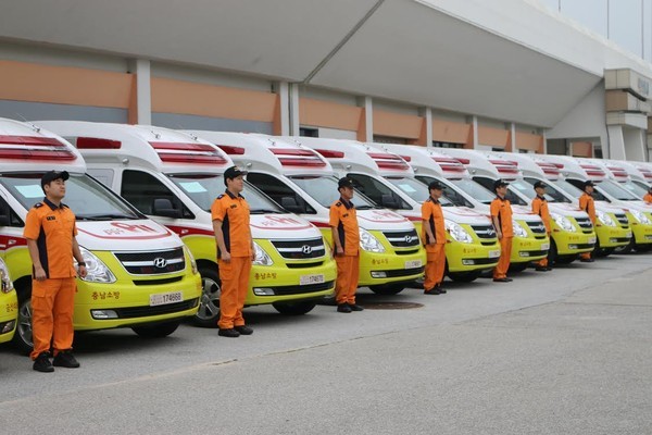 ▲ 119 구급대원. ⓒ국민안전처 제공