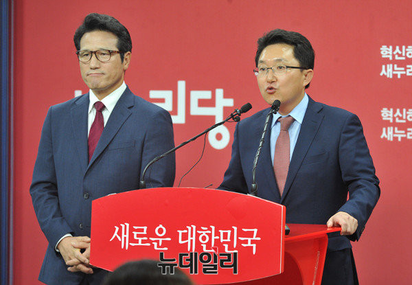 ▲ 새누리당 김용태 의원과 정병국 의원의 당 대표 후보자 단일화 기자회견 장면. 김용태 의원이 발언하고 있다. ⓒ뉴데일리 이종현 기자