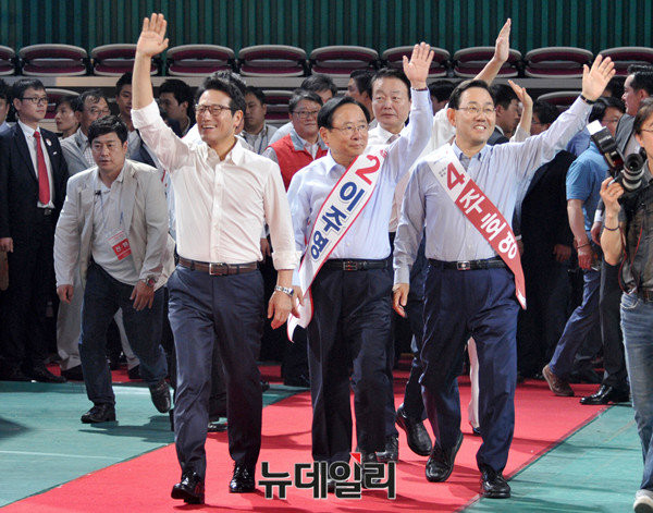 ▲ 오는 8.9 전당대회에 새누리당 당 대표 후보로 출마한 새누리당 정병국 후보(왼쪽)와 주호영 후보(오른쪽). ⓒ뉴데일리 이종현 기자