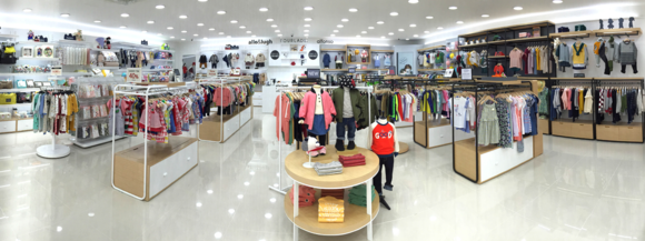 ▲ 제로투세븐, '알로앤루·알퐁소·포래즈 복합매장' 목포점 ⓒ제로투세븐