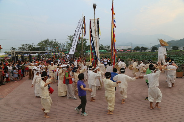 ▲ 구미시 지산동이 19~20일 지산샛강 생태공원에서 2016 지산샛강 생태문화축제를 개최한다.ⓒ구미시 제공