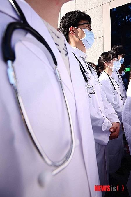 ▲ 동국대학교가 의과대학 전환을 확정하면서 의학전문대학원 체제를 유지하는 대학은 건국대 등 4개교만 남게 됐다. ⓒ뉴시스