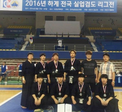 ▲ 천안시청 검도팀 5인조 단체전 준우승 기념사진.ⓒ천안시