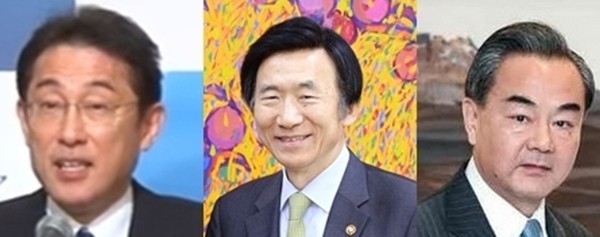 ▲ 한·중·일 3국 외교장관들이 24일 일본 도쿄에서 제8차 한·중·일 외교장관회의를 가진다. 사진은 (왼쪽부터)기시다 후미오(岸田 文雄) 日외무대신, 윤병세 외교부 장관, 왕이(王毅) 中외교부장ⓒJAPAN AKADEMEIA 중계영상 캡쳐, 외교부, 中외교부