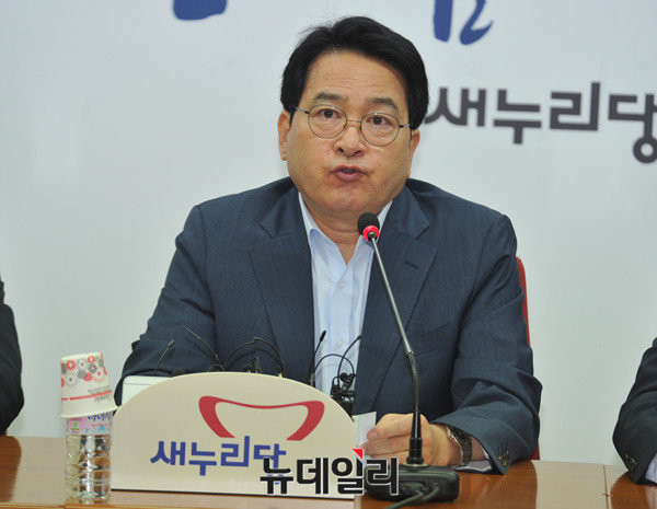 ▲ 새누리당 심재철 국회부의장이 25일 라디오에 출연해 건국절 법제화의 필요성을 역설했다. ⓒ뉴데일리 이종현 기자