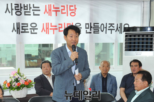 ▲ 새누리당 소속 오세훈 전 서울시장이 26일 라디오에서 각당 비주류끼리의 연합 가능성을 일축했다. ⓒ뉴데일리 이종현 기자