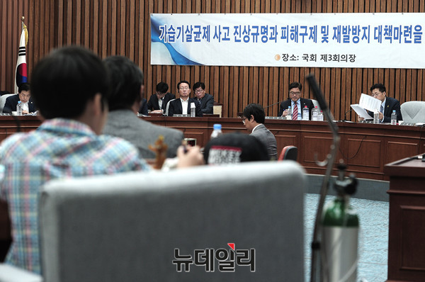 ▲ 질의하는 박인숙 의원 ⓒ 뉴데일리 공준표