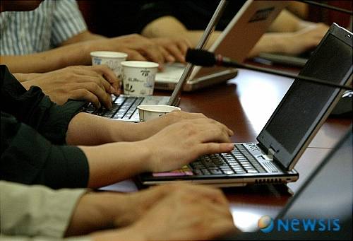 ▲ 평생교육 역할을 담당하는 원격평생교육원이 수강생을 늘리기 위해 수강료 할인 등을 내세고 있는 것을 나타났다. ⓒ뉴시스