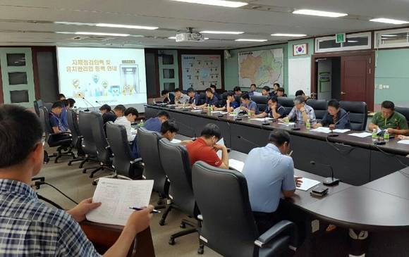 ▲ 한국승강기안전공단 호남지역본부가 1일 승강기 유지관리업체들을 대상으로 승강기시설 안전관리법령 설명회를 갖고 있다.ⓒ한국승강기안전공단