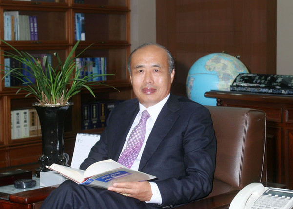 ▲ 사진은 정성봉 신임 총장.ⓒ청주대