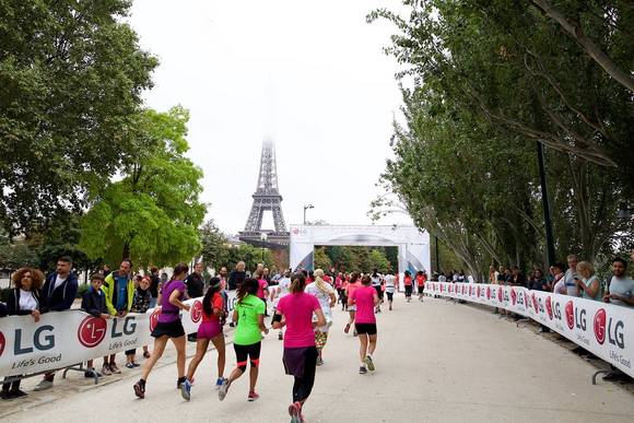 ▲ LG전자가 프랑스 여성 마라톤대회 '라 파리지엔'을 후원했다. ⓒLG전자