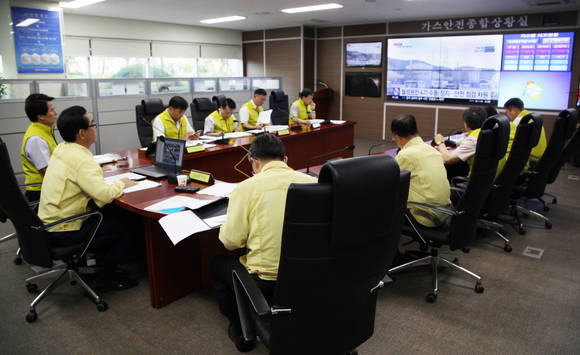 ▲ 박기동 한국가스안전공사 사장이 긴급 가스안전 상황 점검하는 모습ⓒ한국가스안전공사