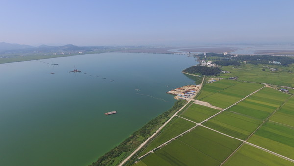 ▲ 아산고가교 안성천횡단 교량구간전경.ⓒ충남도