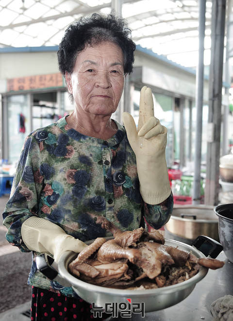 ▲ '여정식당' 박정늠 사장 ⓒ 뉴데일리 공준표