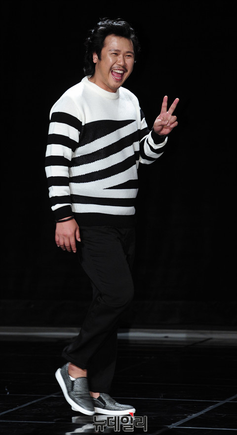 ▲ 왼쪽부터 산이, 장미여관 멤버 육중완 ⓒ 뉴데일리 공준표