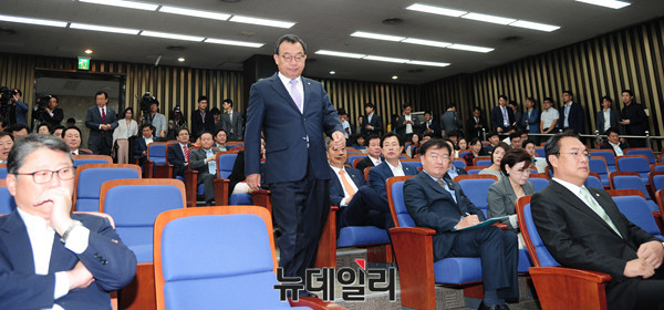 ▲ 모두발언하는 새누리당 이정현 대표 ⓒ 뉴데일리 공준표