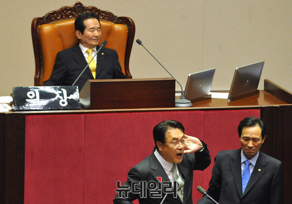 지난 25일 김재수 장관 해임건의안이 통과됐던 국회 본회의. ⓒ뉴데일리 이종현 기자
