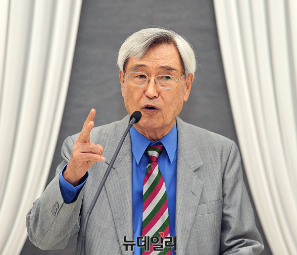 ▲ 박근 동상건립추진모임 대표 ⓒ 뉴데일리 공준표