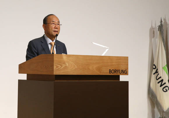 ▲ 김승호 보령제약그룹 회장이 기념사를 하고 있다.ⓒ보령제약