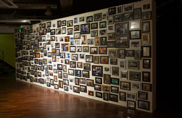 ▲ 고재욱, 온유어마크 (on your mark), 혼합매체, 가변크기,2009