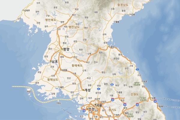 ▲ 한반도 중부 지역의 지도. 수도권 북부에서 평안북도 은산까지의 거리는 200km를 조금 넘는다. ⓒ네이버 지도 캡쳐