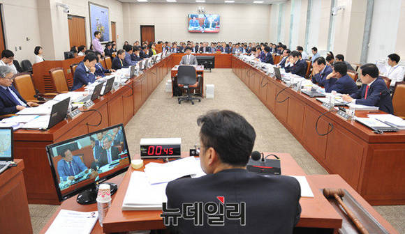 ▲ 지난달 경주 지진 이후, 신고리 5·6호기 원전 안전성 논란이 국정감사장을 강타했다. ⓒ 뉴데일리