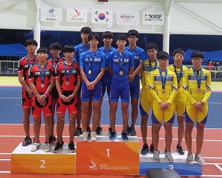 ▲ 충북 청주시 서원고 롤러부가 ‘제97회 전국체육대회’에서 롤러 전종목을 석권하는 등 대회 5일째를 맞은 충북은 종합 7위로 선전하고 있다.ⓒ충북도교육청