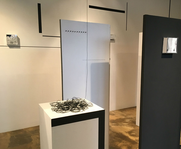 ▲ 격자 도시의 가려진 하늘, 무지개가 보인다ⓒ뉴데일리DB