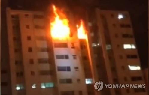 ▲ 지난 달 24일 발생한 서울 쌍문동 아파트 화재 현장. ⓒ연합뉴스