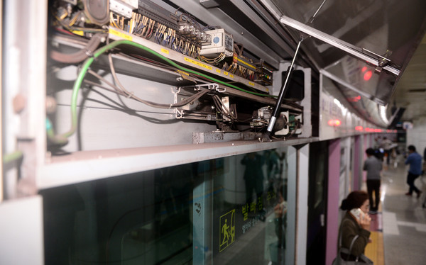 ▲ 김포공항역 스크린도어 사고 현장. ⓒ뉴시스