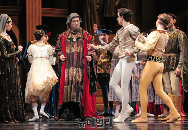 ▲ 첫눈에 반하는 줄리엣과 로미오(강미선, 막심 차셰고로프) ⓒ 뉴데일리 공준표