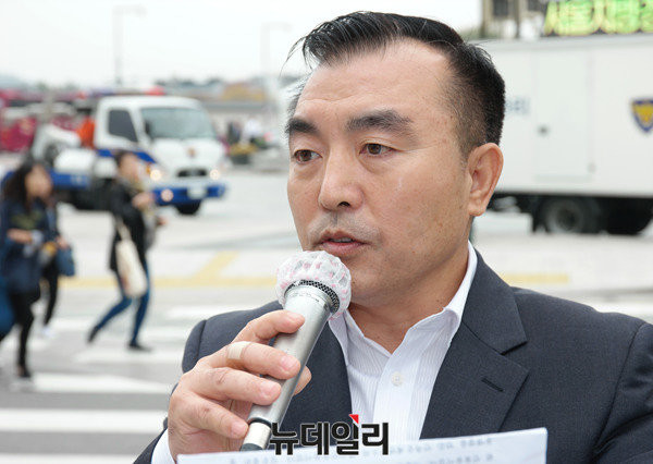 ▲ 자유논객연합 김동일 대표. ⓒ뉴데일리 공준표 기자