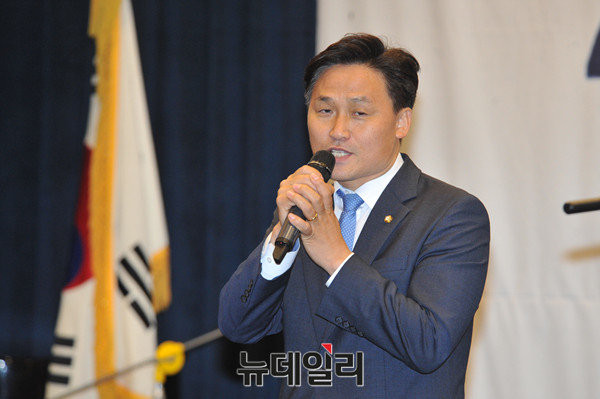 더불어민주당 김영진 의원. ⓒ뉴데일리 이종현 기자