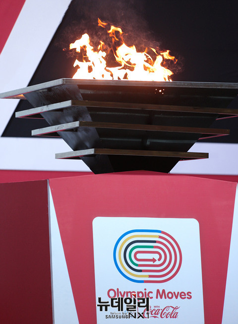 ▲ 왼쪽부터 레슬링 김현우 선수, 학생대표 선수, 봅슬레이 석영진 선수 ⓒ 뉴데일리 공준표