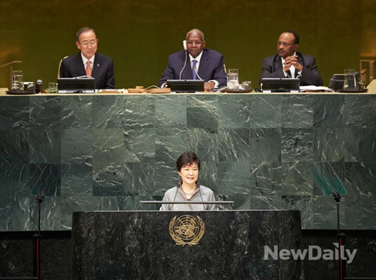▲ 2014년 박근혜 대통령의 유엔 총회 연설. '미국의 소리' 방송은 북한인권결의안이 12월 중 유엔 총회에 상정될 것으로 보인다고 전했다. ⓒ뉴데일리 DB