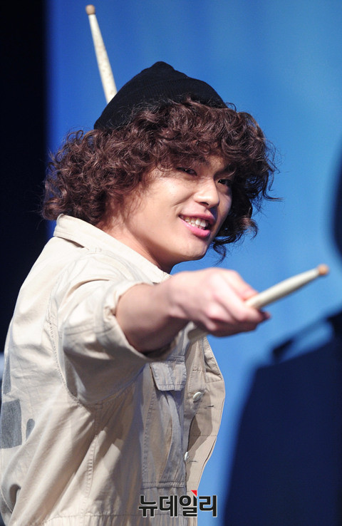 ▲ '더 이스트라이트' 드럼 이석철 ⓒ 뉴데일리 공준표